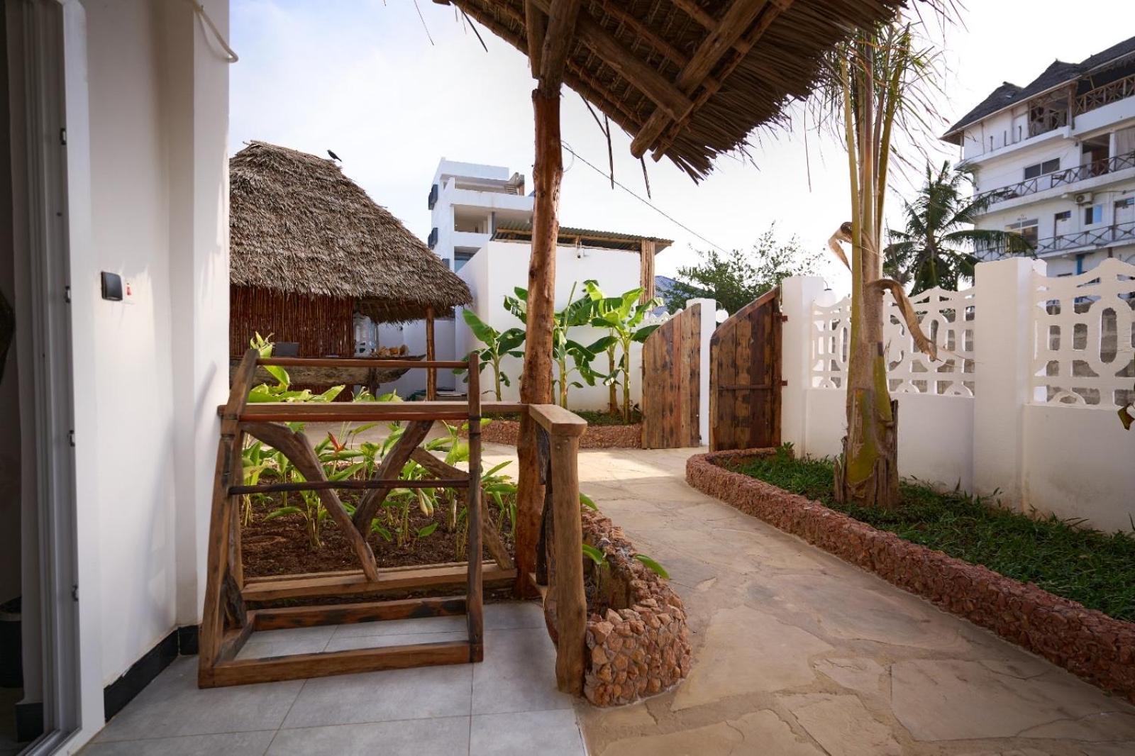 Dhow Boutique Hotel